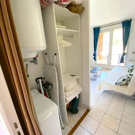 Appartement Studio Charmant A Sur Mer 25m² Piscine Partagee Sanary-sur-Mer