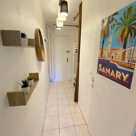 Appartement Studio Charmant A Sur Mer 25m² Piscine Partagee